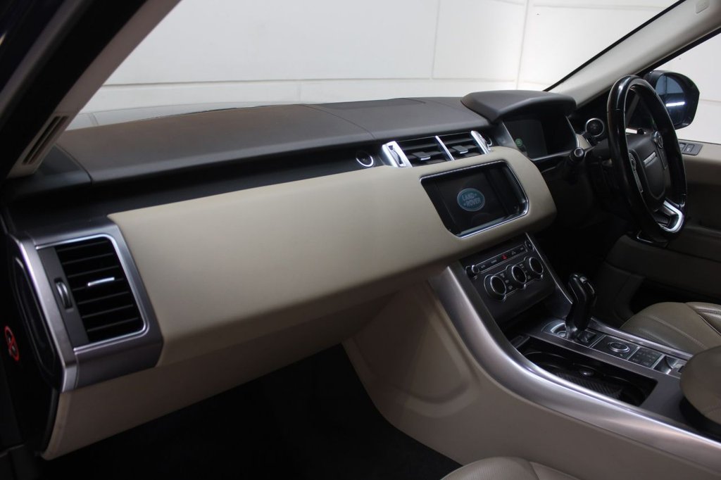 Used Land Rover Range Rover Sport 2016 for sale - 77667337: Photo 36