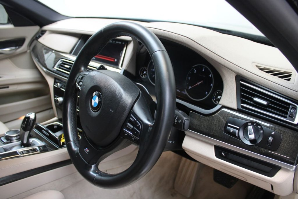 Used BMW 7 Series 2015 for sale - 76056912: Photo 38