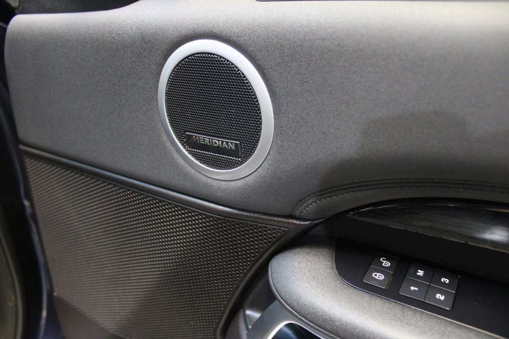 Used Land Rover Discovery 2017 for sale - 77608670: Photo 35