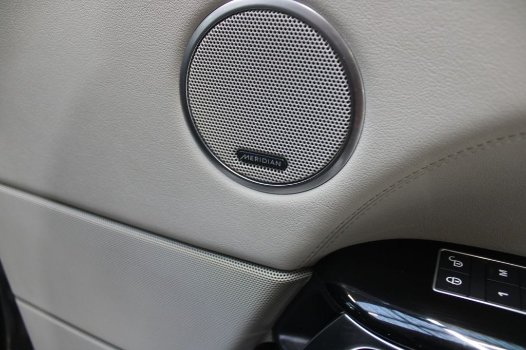 Used Land Rover Range Rover 2017 for sale - 77672756: Photo 37