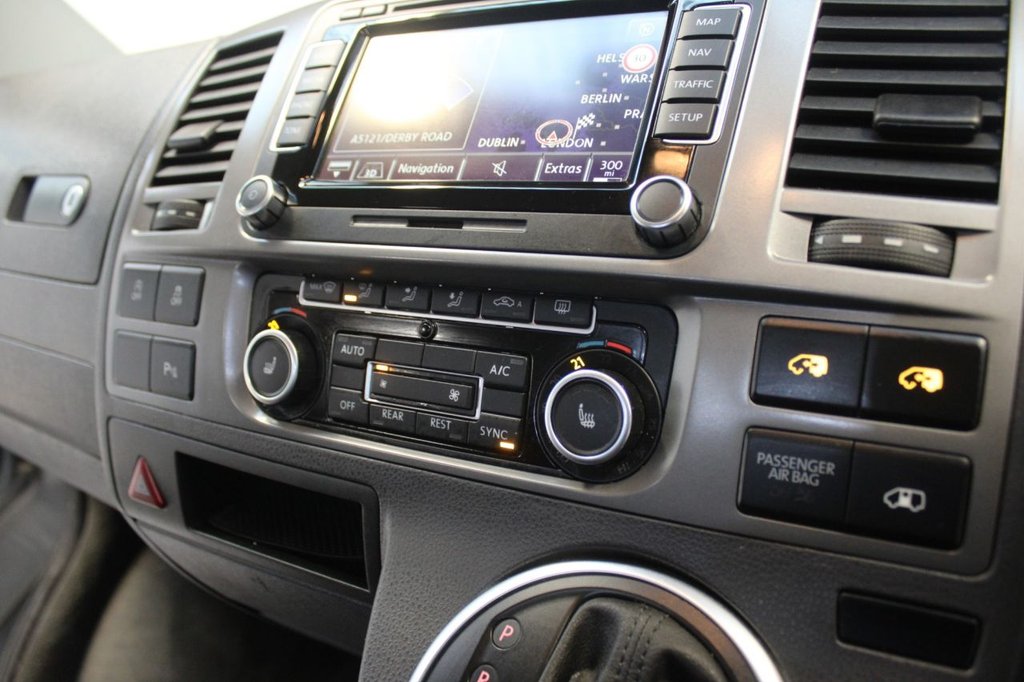 Used Volkswagen Caravelle 2015 for sale - 77593921: Photo 32