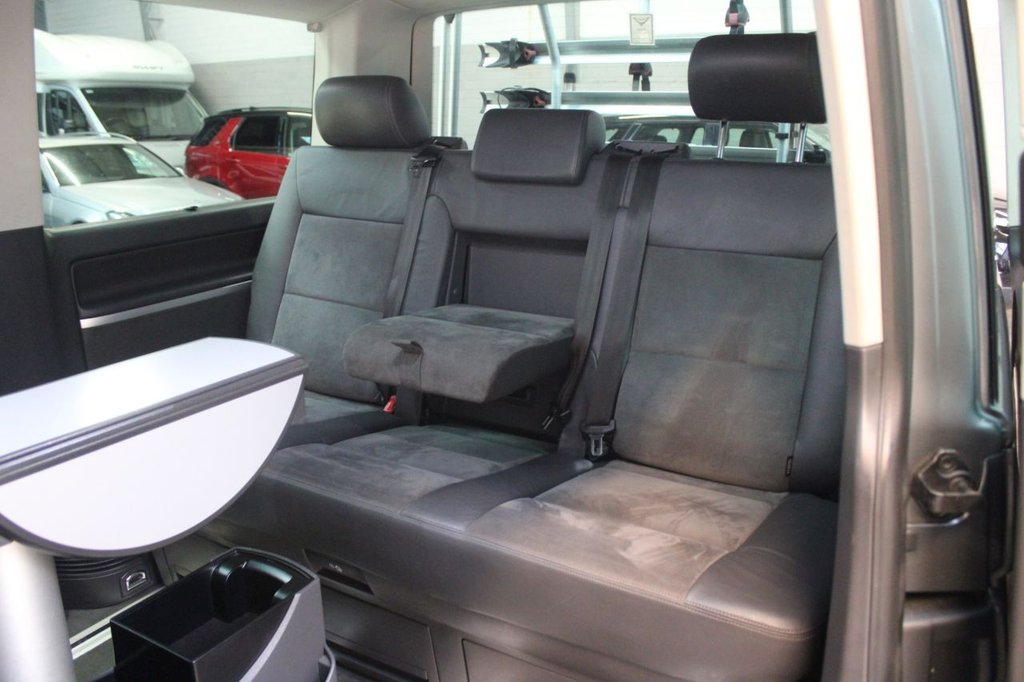 Used Volkswagen Caravelle 2015 for sale - 77593921: Photo 41