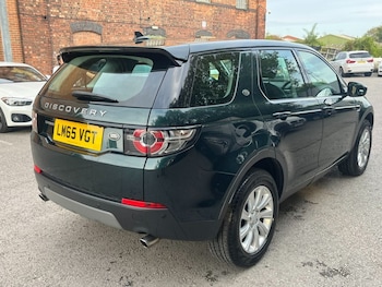 Used Land Rover Discovery Sport 2015 for sale - 75692872: Photo