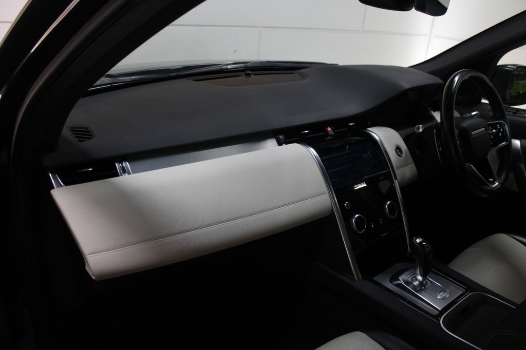 Used Land Rover Discovery Sport 2021 for sale - 77072670: Photo 36