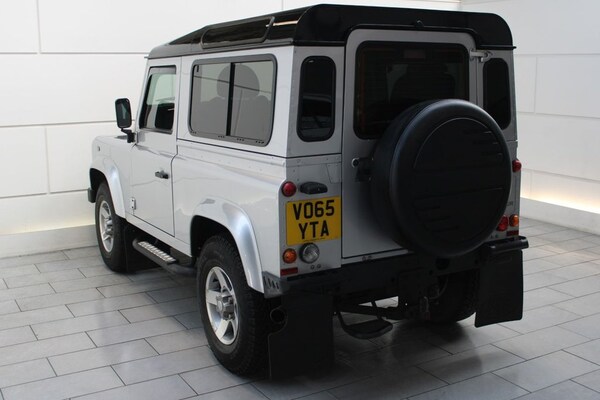 Used Land Rover Defender 90 2015 for sale - 70020899: Photo 15