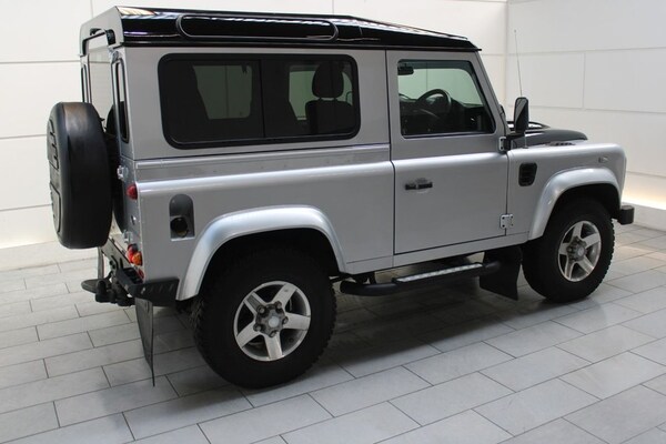 Used Land Rover Defender 90 2015 for sale - 70020899: Photo 21