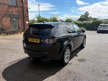 Used Land Rover Discovery Sport 2016 for sale - 79032249: Photo
