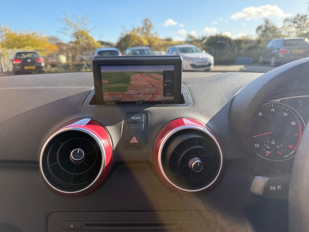 Used Audi A1 2011 for sale - 76438998: Photo 16