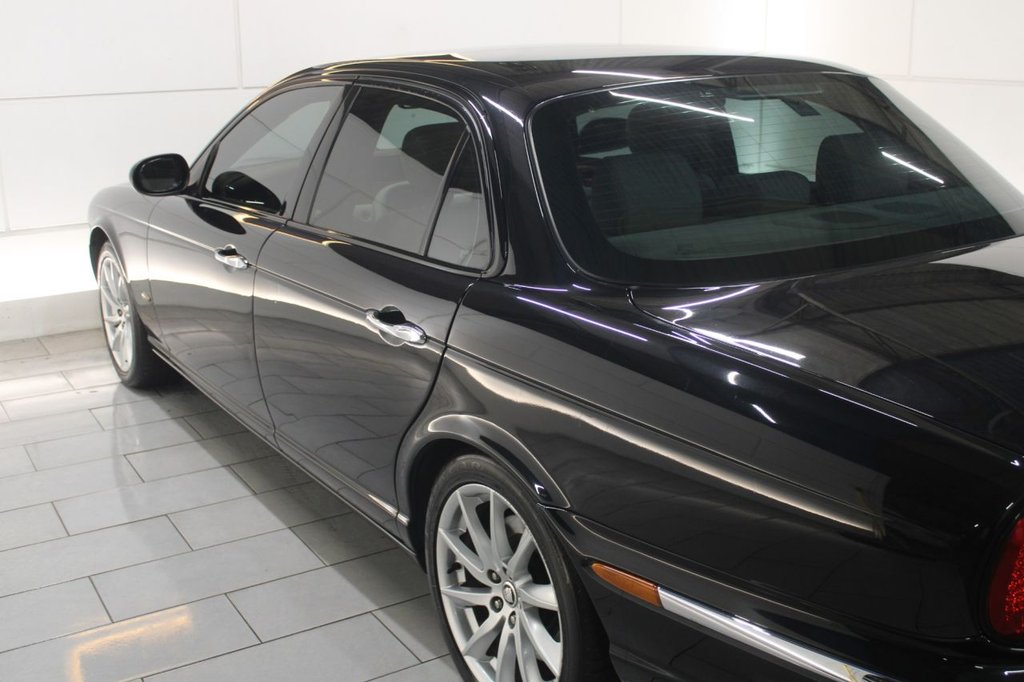 Used Jaguar XJ 2007 for sale - 77188251: Photo 12