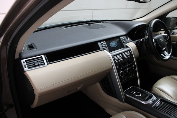 Used Land Rover Discovery Sport 2015 for sale - 74685231: Photo 37