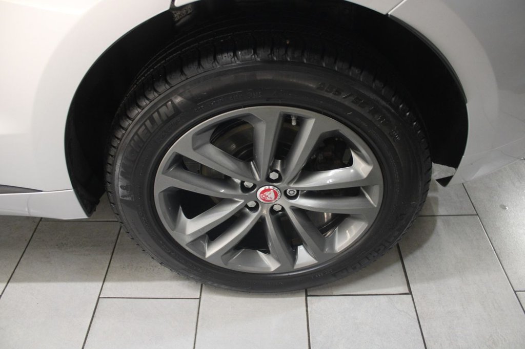 Used Jaguar F-Pace 2016 for sale - 76962414: Photo 31