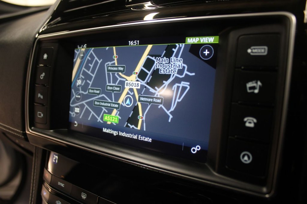 Used Jaguar F-Pace 2016 for sale - 76962414: Photo 33