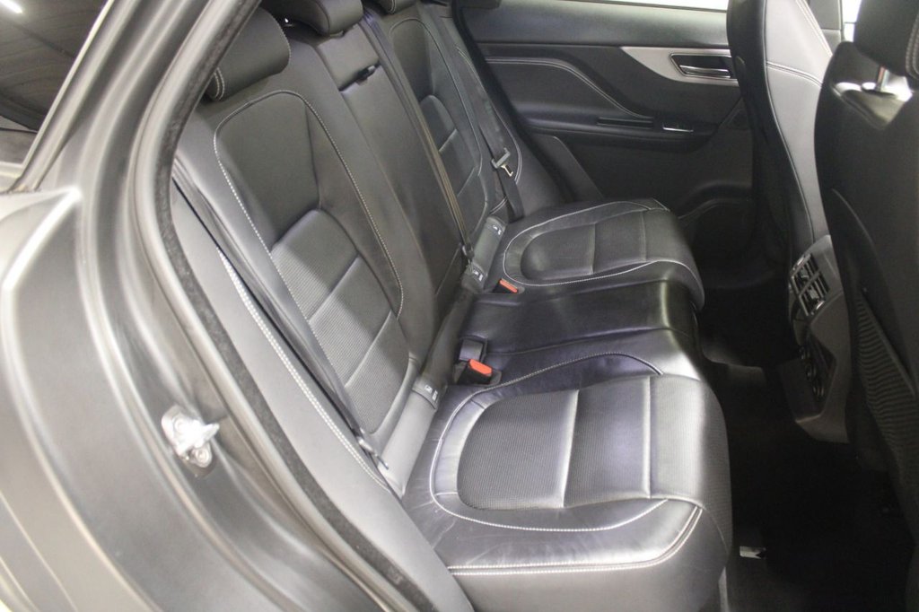Used Jaguar F-Pace 2016 for sale - 76962414: Photo 43