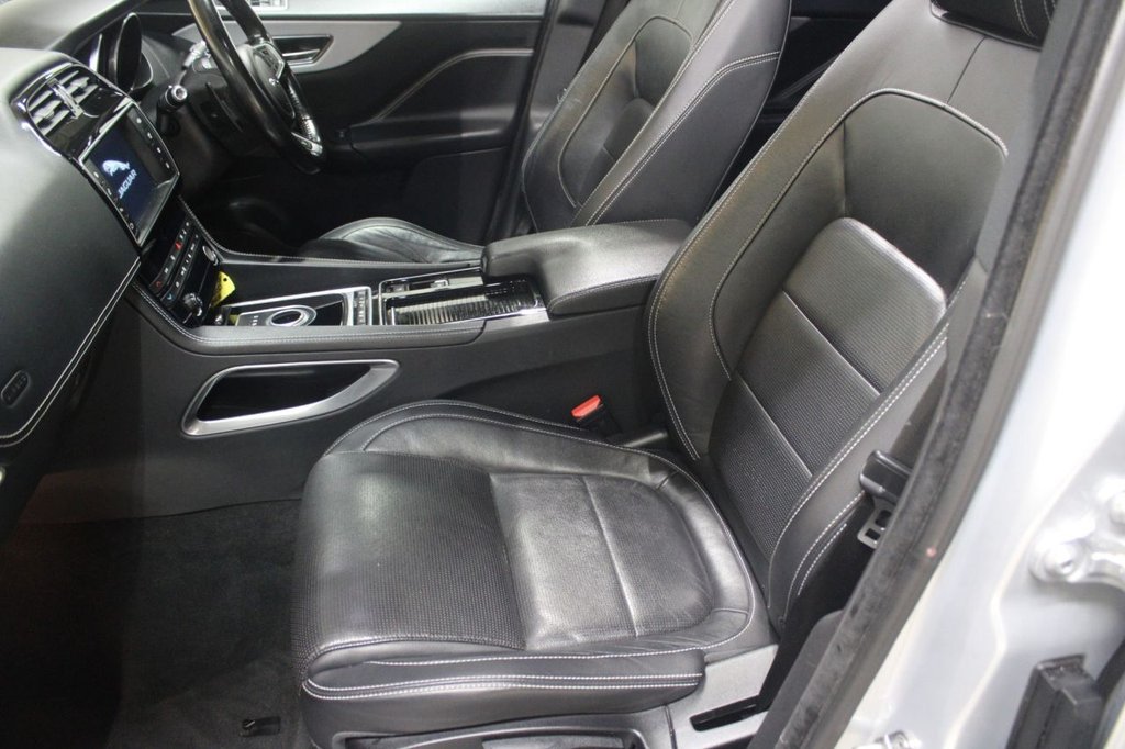 Used Jaguar F-Pace 2016 for sale - 76962414: Photo 44