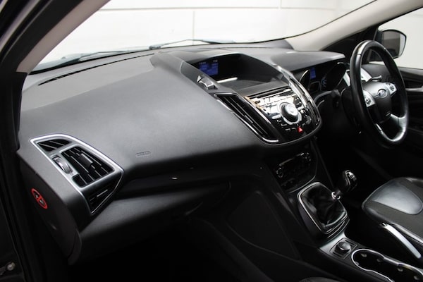 Used Ford Kuga 2014 for sale - 75680817: Photo 32
