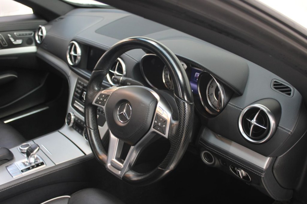 Used Mercedes-Benz SL 2014 for sale - 76482359: Photo 42