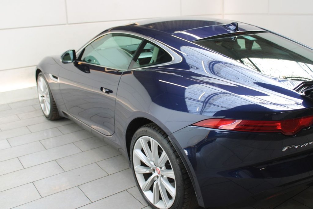 Used Jaguar F-Type 2014 for sale - 77642976: Photo 12