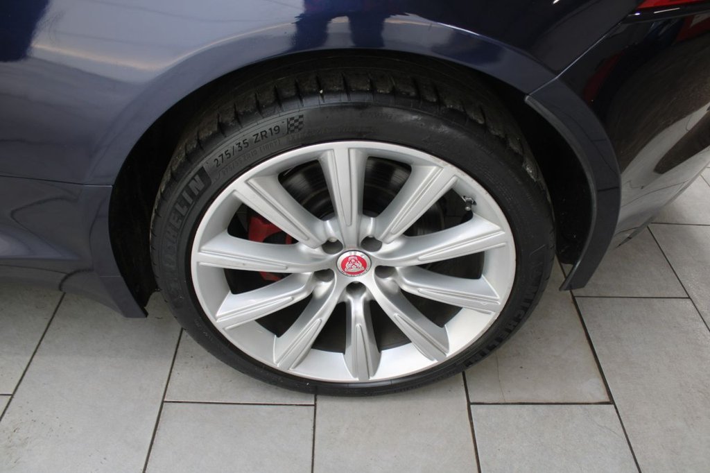 Used Jaguar F-Type 2014 for sale - 77642976: Photo 30