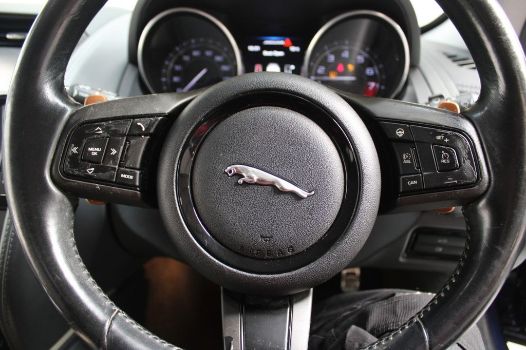 Used Jaguar F-Type 2014 for sale - 77642976: Photo 41
