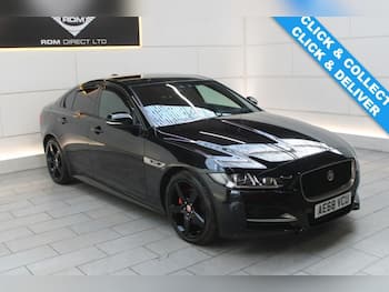 Used Jaguar XE 2018 for sale - 79764384: Photo