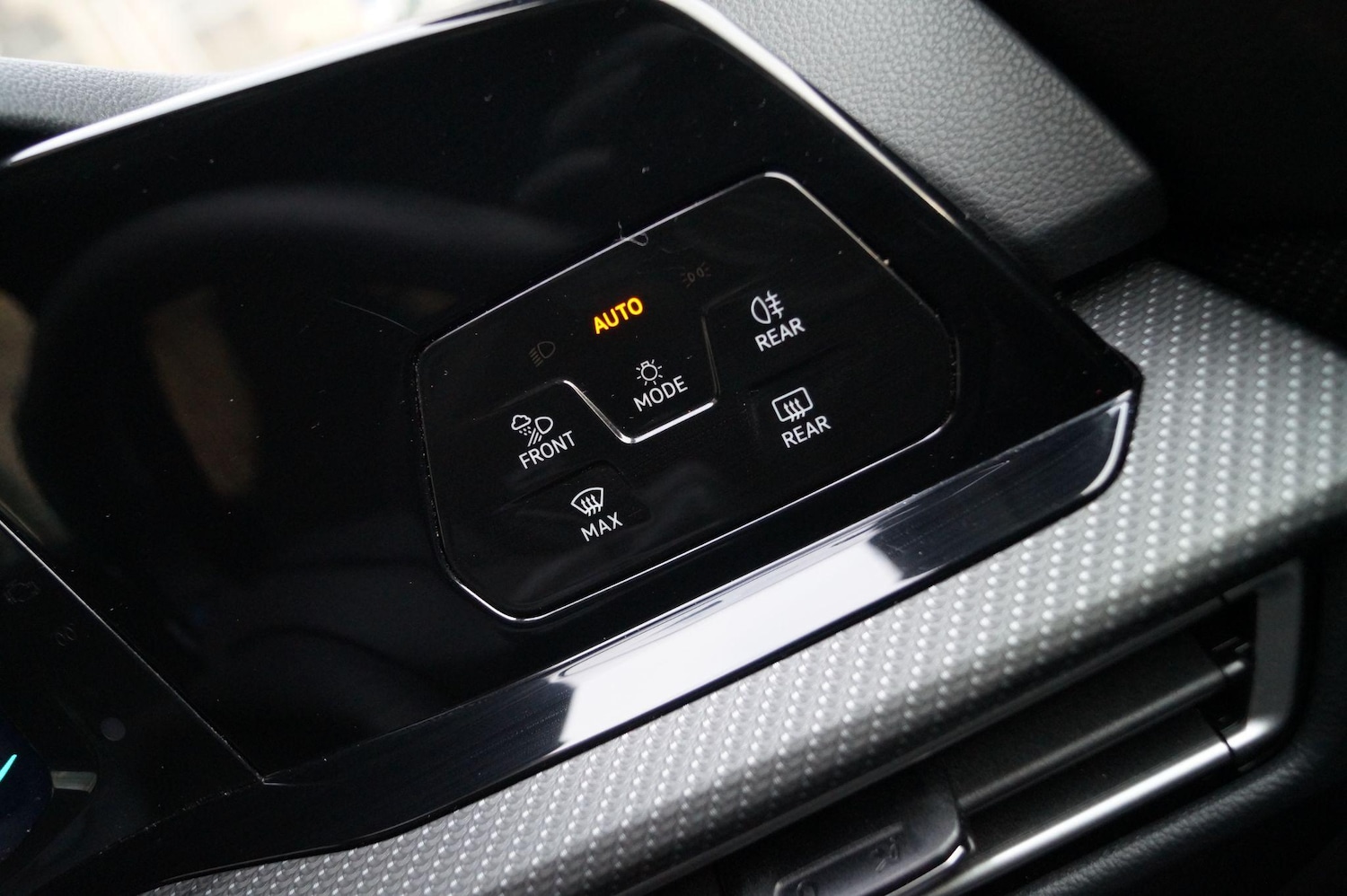 Used Volkswagen Golf 2023 for sale - 74846040: Photo 68