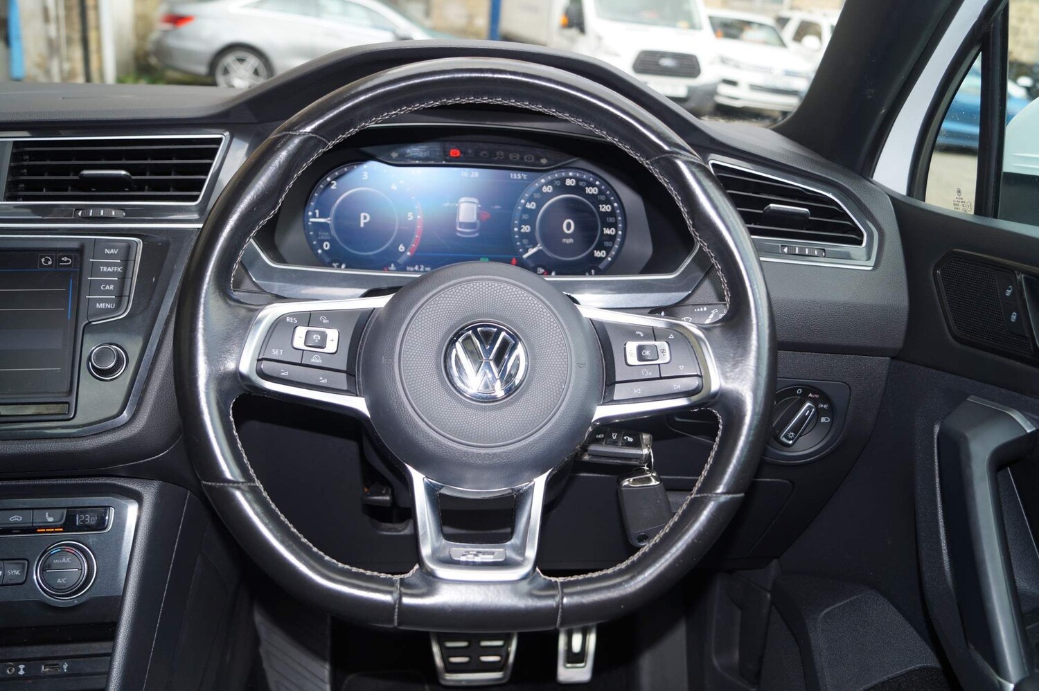 Used Volkswagen Tiguan 2016 for sale - 73435595: Photo 71