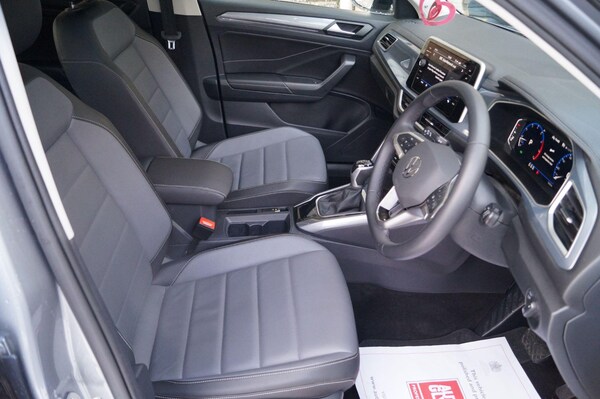 Used Volkswagen T-Roc 2023 for sale - 73458339: Photo 38