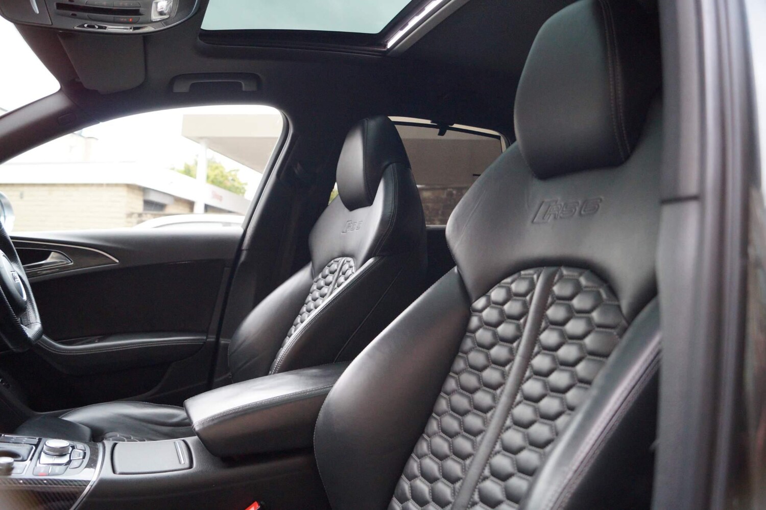 Used Audi RS6 Avant 2015 for sale - 73435583: Photo 69