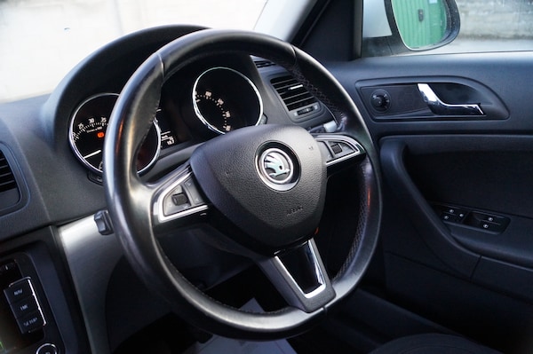 Used Skoda Yeti 2015 for sale - 74238837: Photo 49