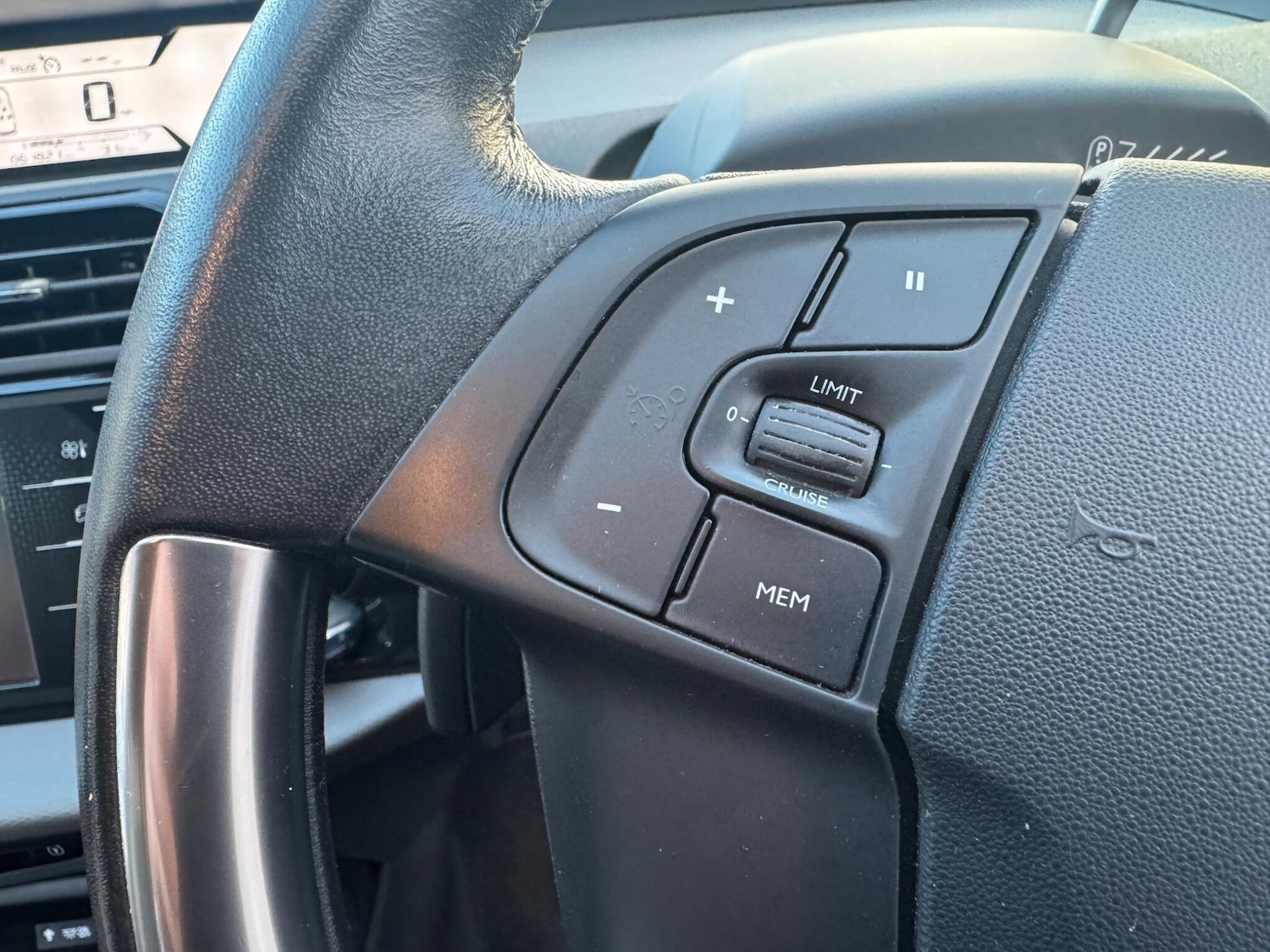 Used Citroen C4 Picasso for sale - 77683553: Photo 27