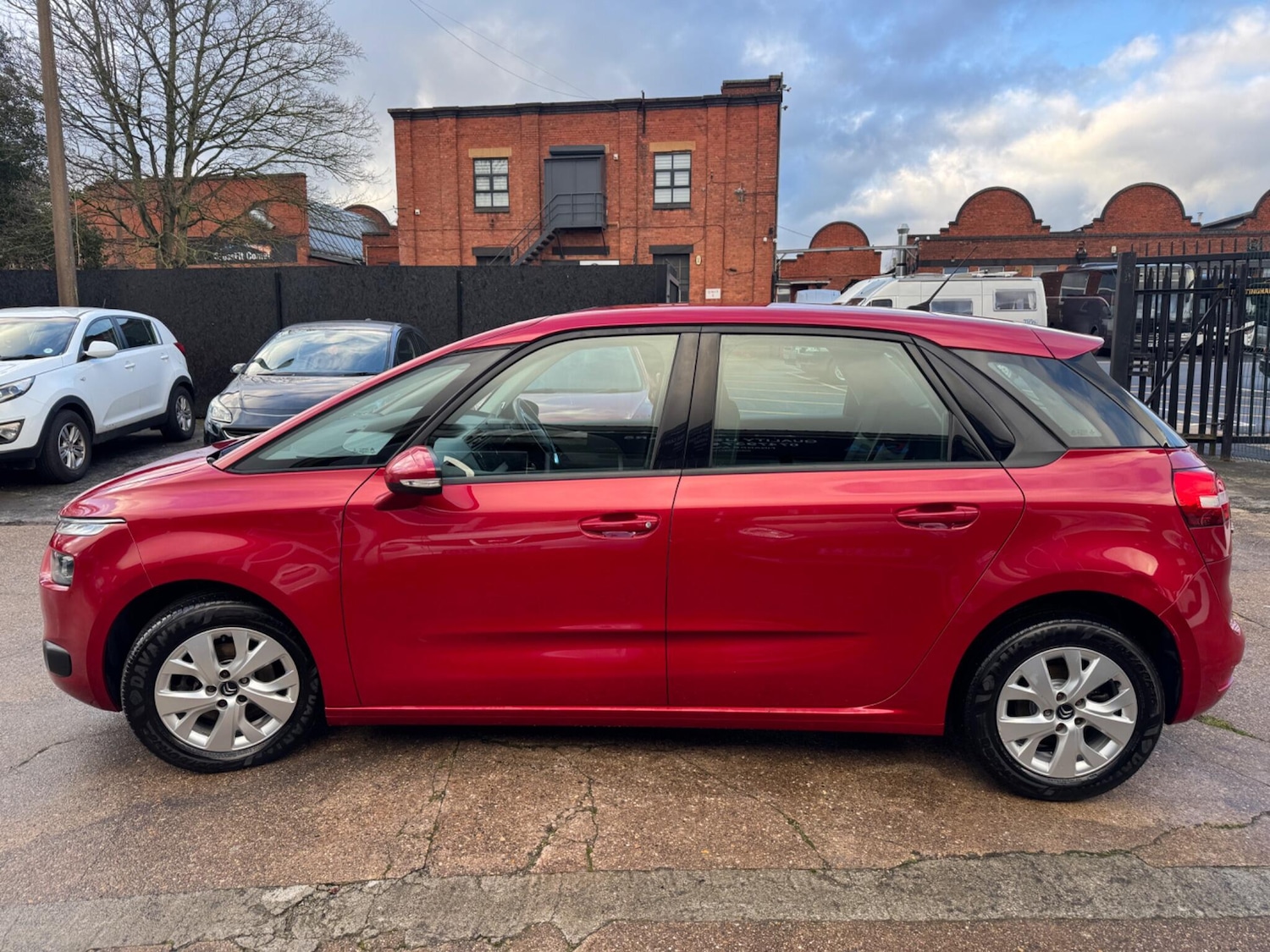 Used Citroen C4 Picasso for sale - 77683553: Photo 7