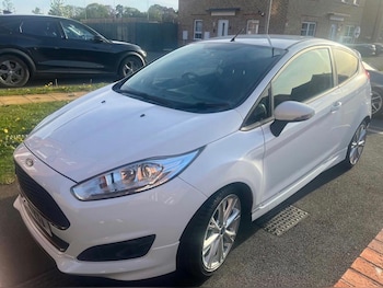 Used Ford Fiesta 2016 for sale - 78384602: Photo