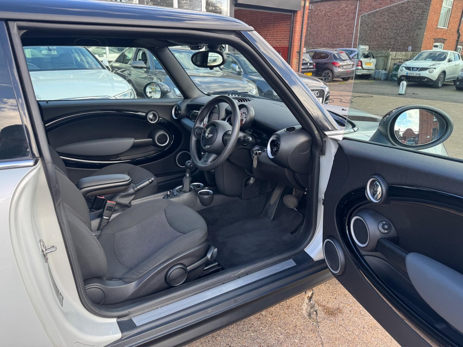 Used MINI Hatch 2012 for sale - 77993522: Photo 11