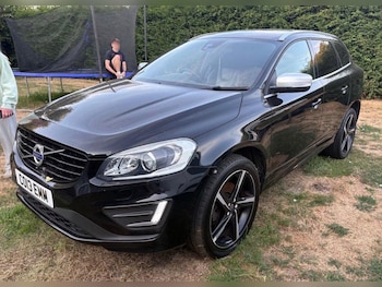 Used Volvo XC60 2015 for sale - 79552732: Photo