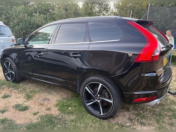 Used Volvo XC60 2015 for sale - 79552732: Photo