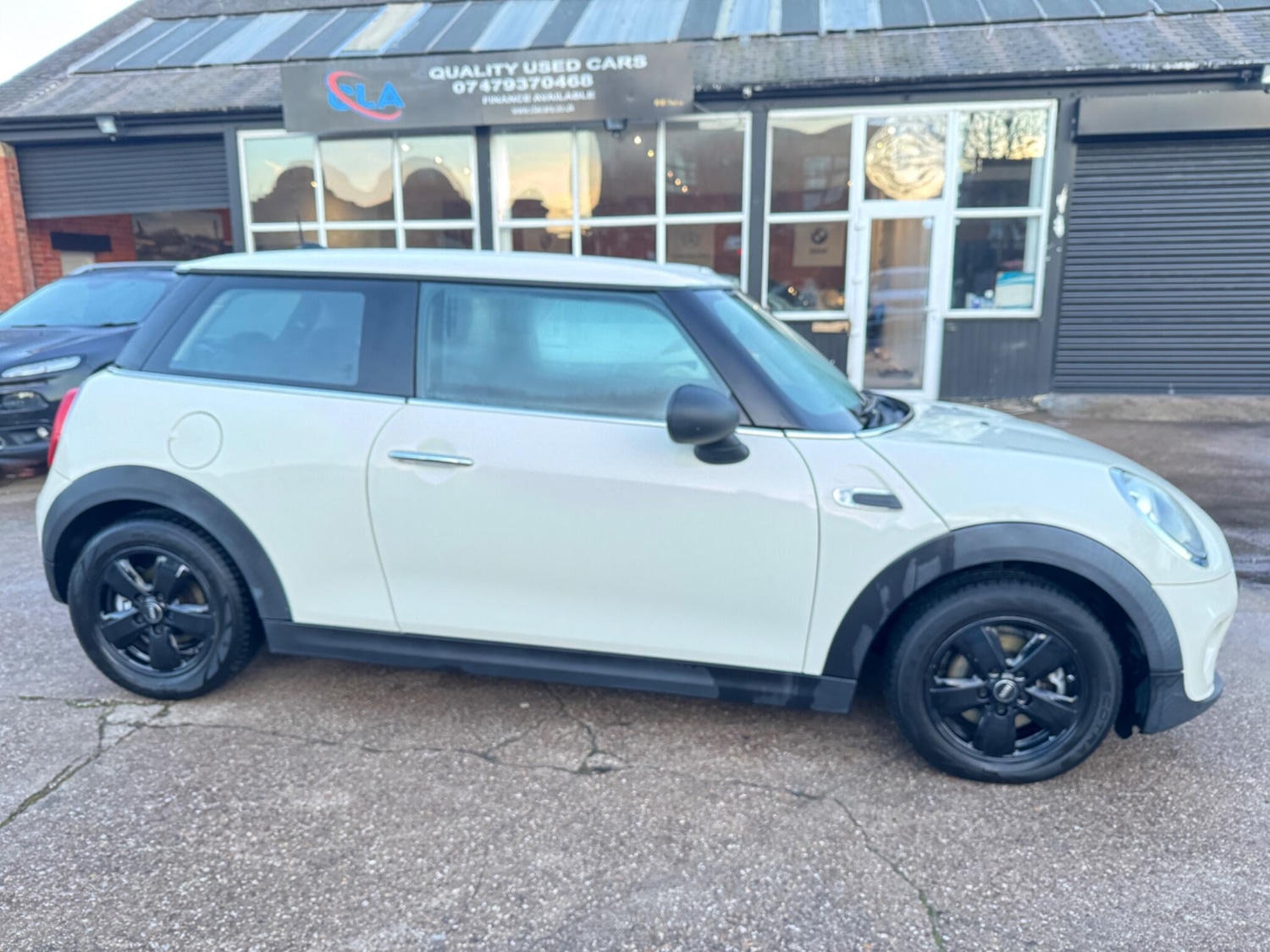 Used MINI Hatch 2014 for sale - 77738031: Photo 2