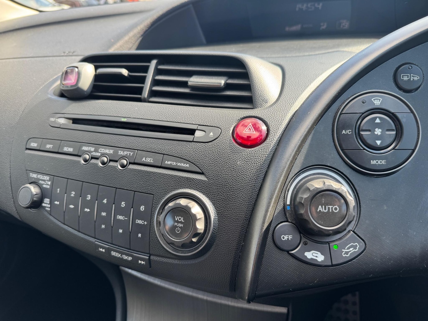 Used Honda Civic 2011 for sale - 78115253: Photo 19