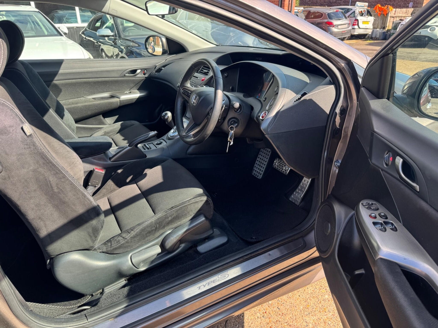 Used Honda Civic 2011 for sale - 78115253: Photo 36