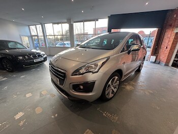 Used Peugeot 3008 2015 for sale - 77683009: Photo