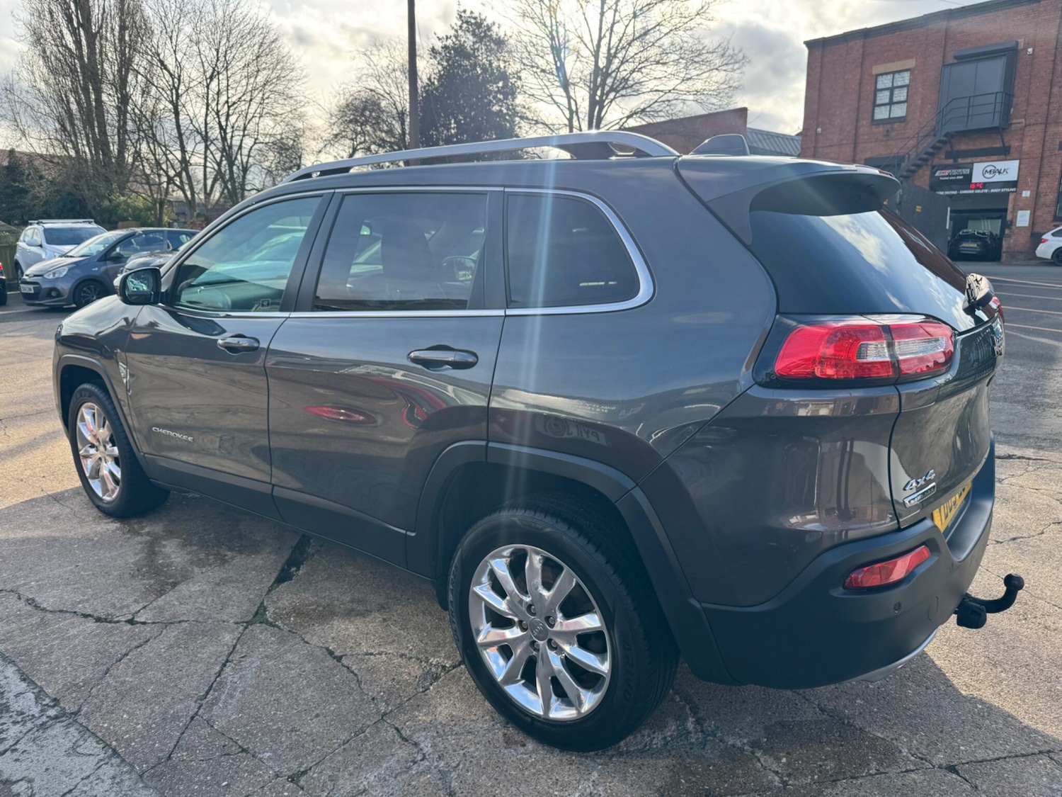 Used Jeep Cherokee 2015 for sale - 77683298: Photo 11