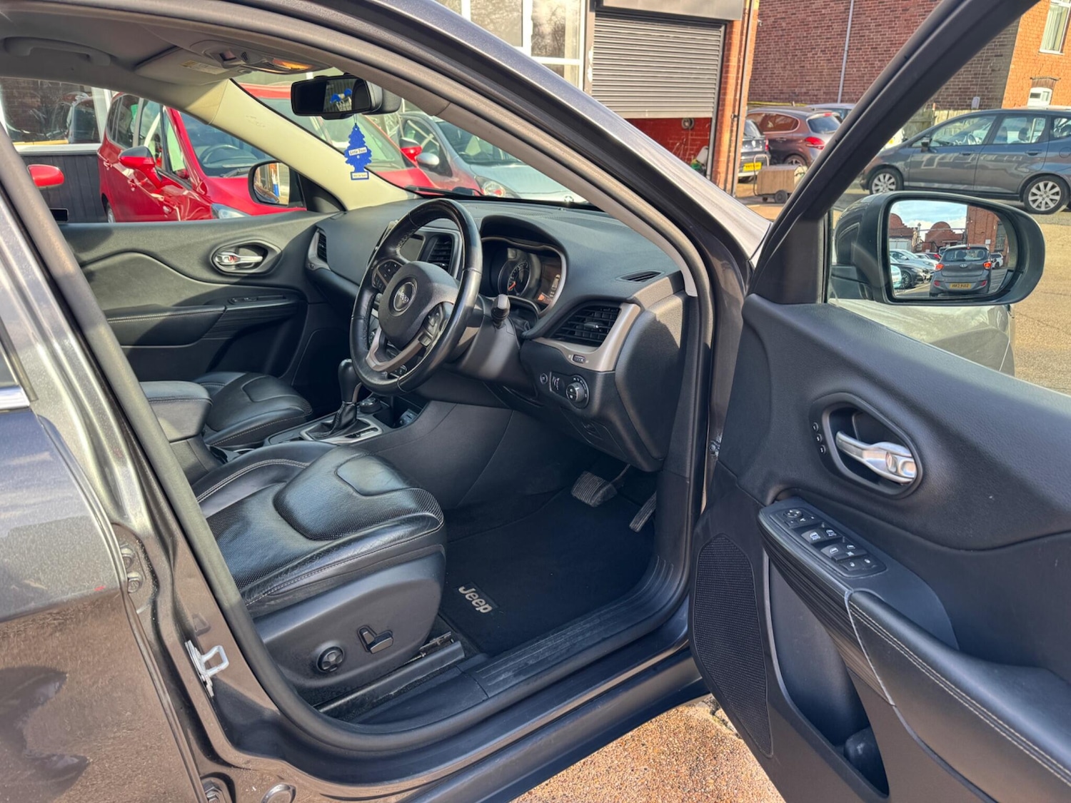 Used Jeep Cherokee 2015 for sale - 77683298: Photo 15