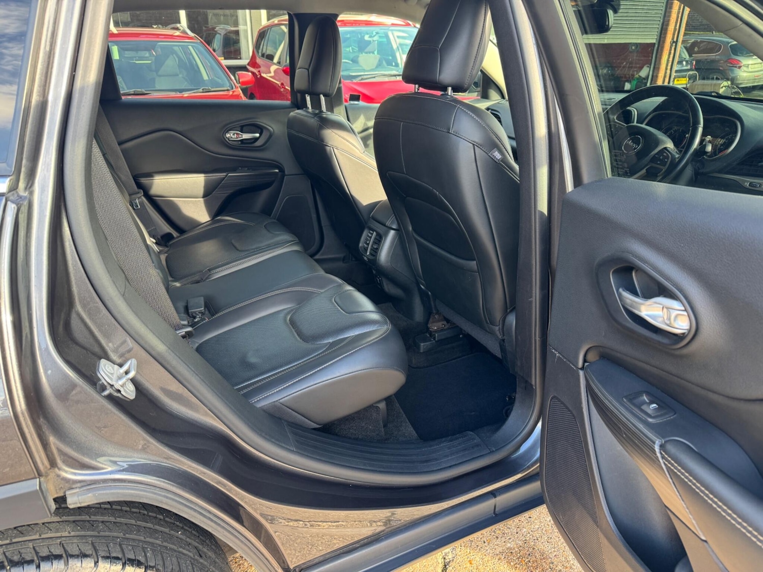 Used Jeep Cherokee 2015 for sale - 77683298: Photo 17