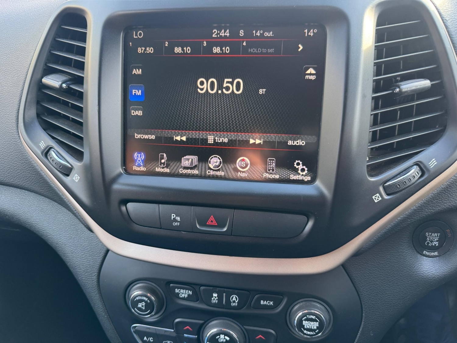 Used Jeep Cherokee 2015 for sale - 77683298: Photo 28