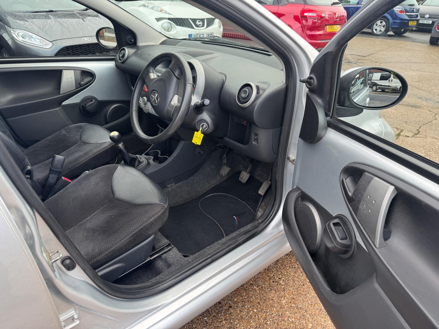 Used Toyota AYGO for sale - 77683829: Photo 11