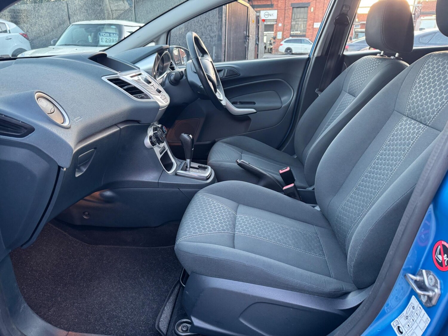 Used Ford Fiesta 2010 for sale - 77940203: Photo 14