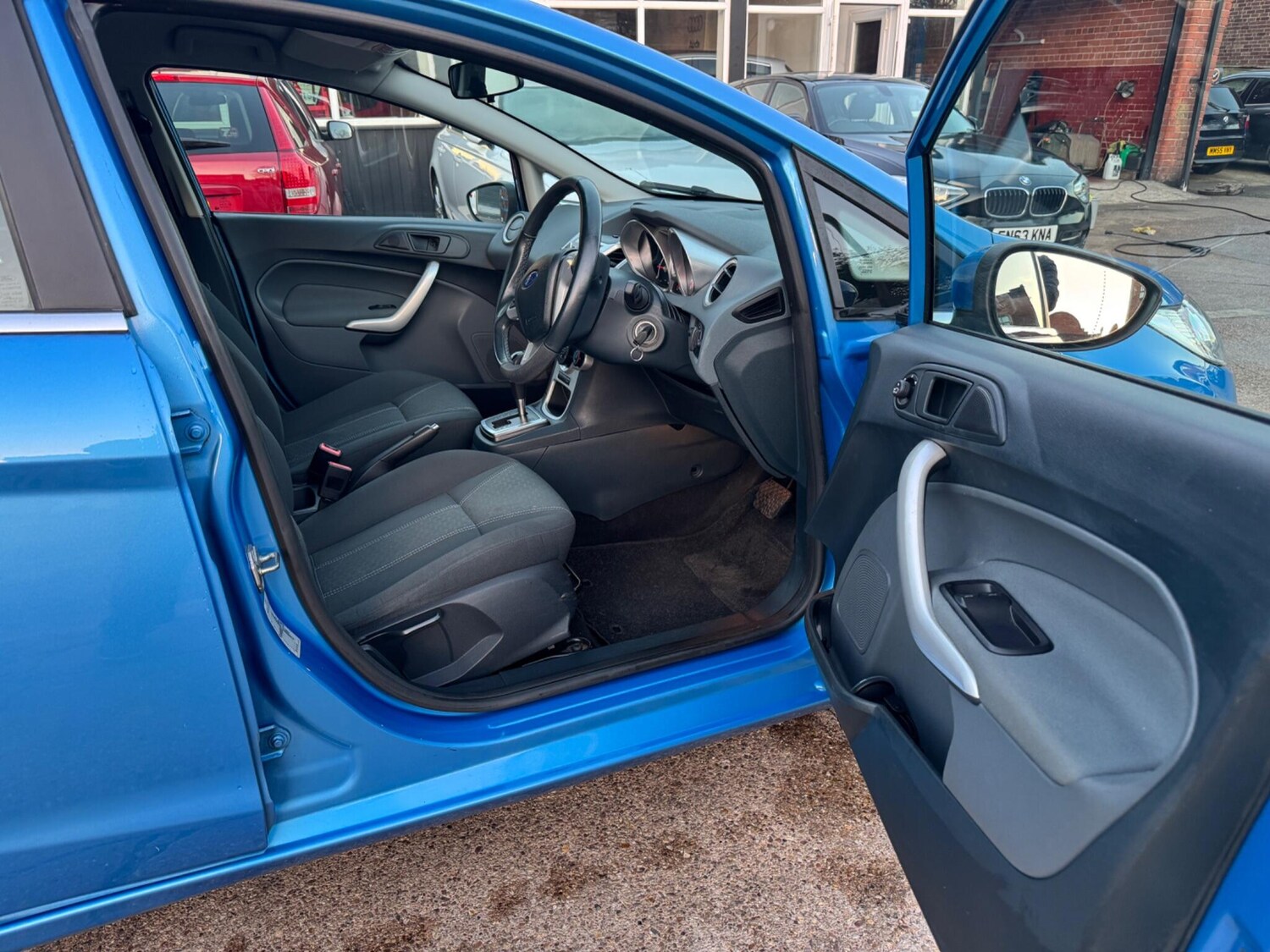 Used Ford Fiesta 2010 for sale - 77940203: Photo 8