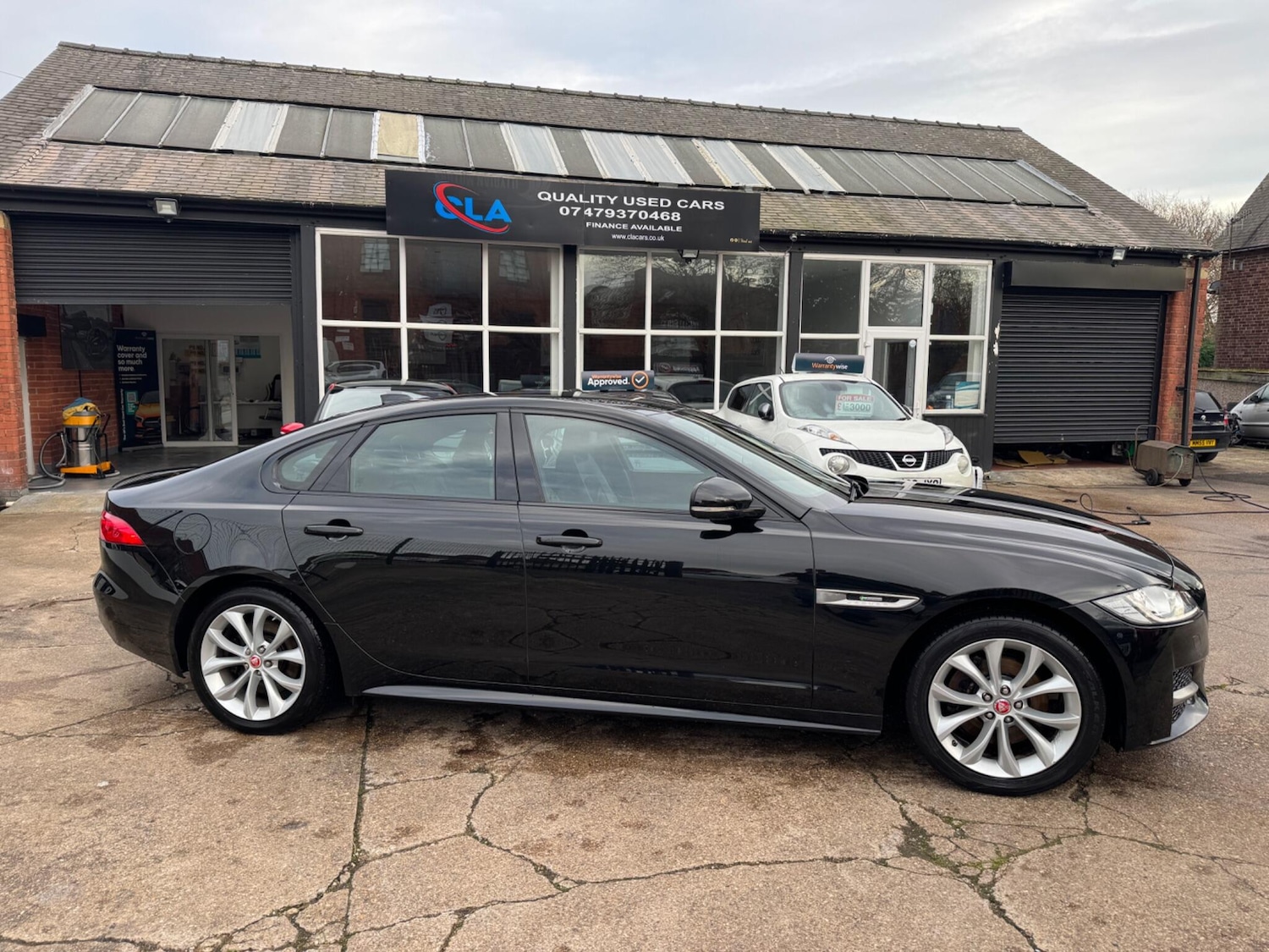 Used Jaguar XF 2017 for sale - 77738145: Photo 5