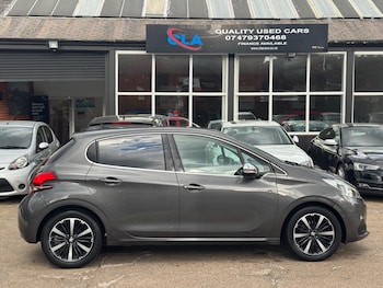 Used Peugeot 208 2019 for sale - 78833806: Photo