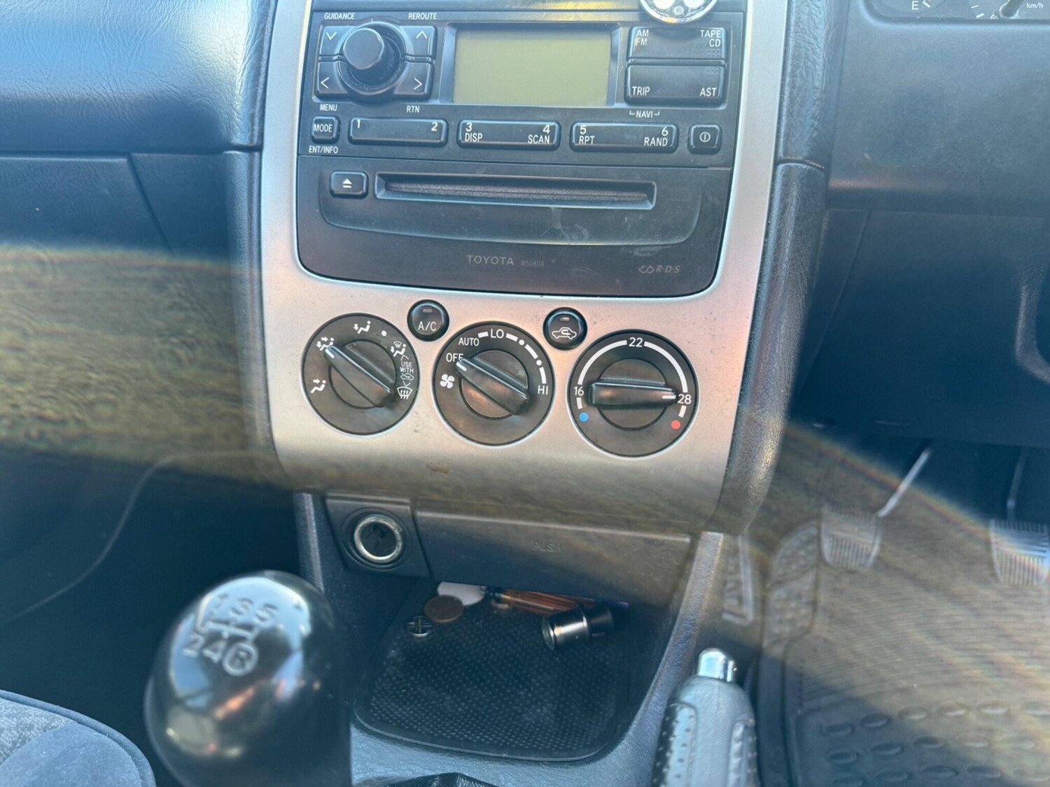 Used Toyota Avensis 2002 for sale - 77939519: Photo 11