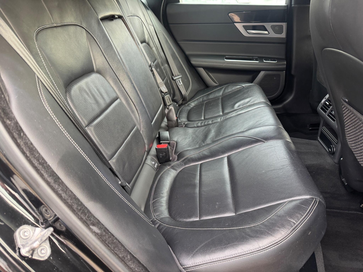 Used Jaguar XF 2017 for sale - 77683778: Photo 19